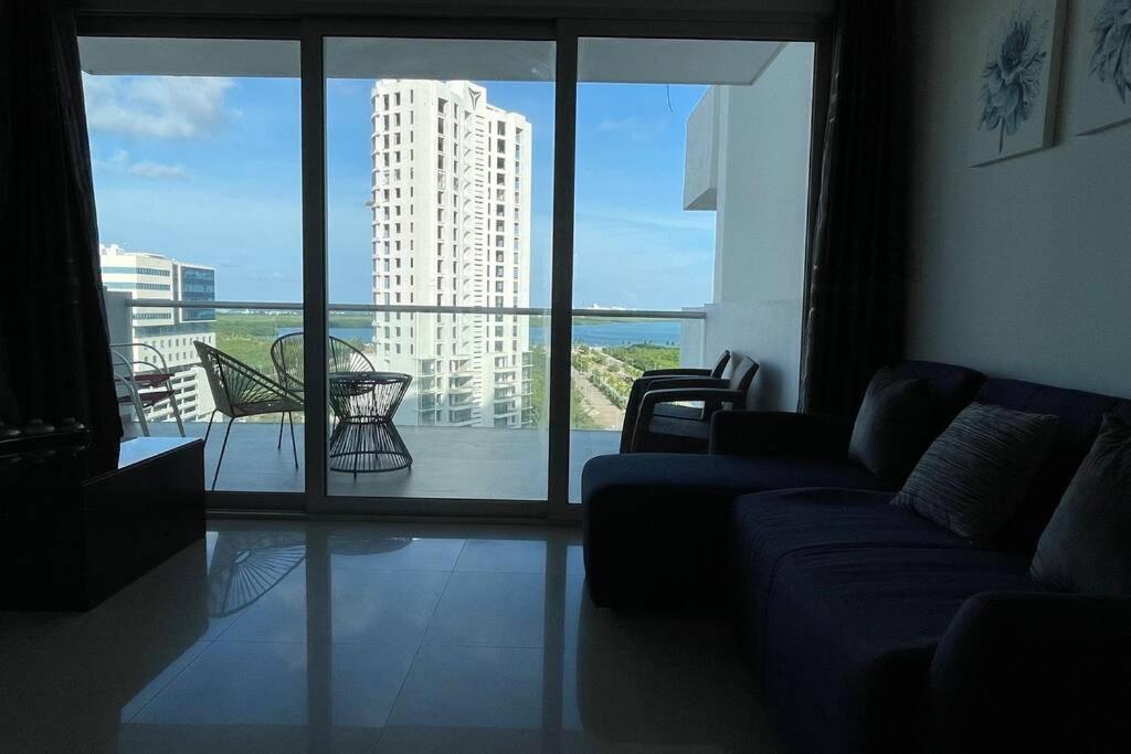 Malecon Americas By Andiani Travel Cancun Bagian luar foto